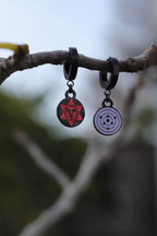 Naruto™ Most Powerful Eyes Earrings - Black