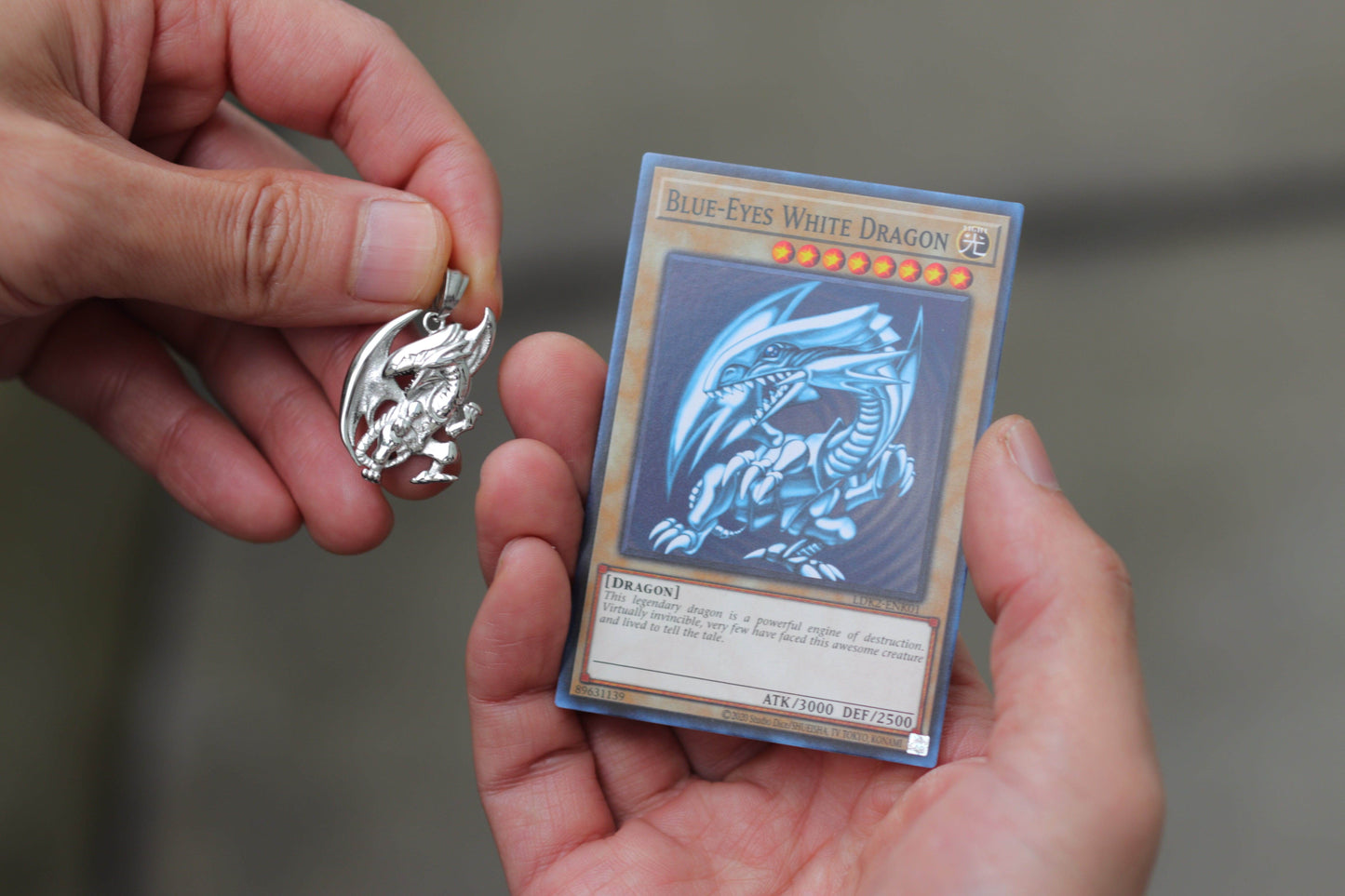Yu-Gi-Oh!™ Blue Eyes White Dragon Necklace - Black