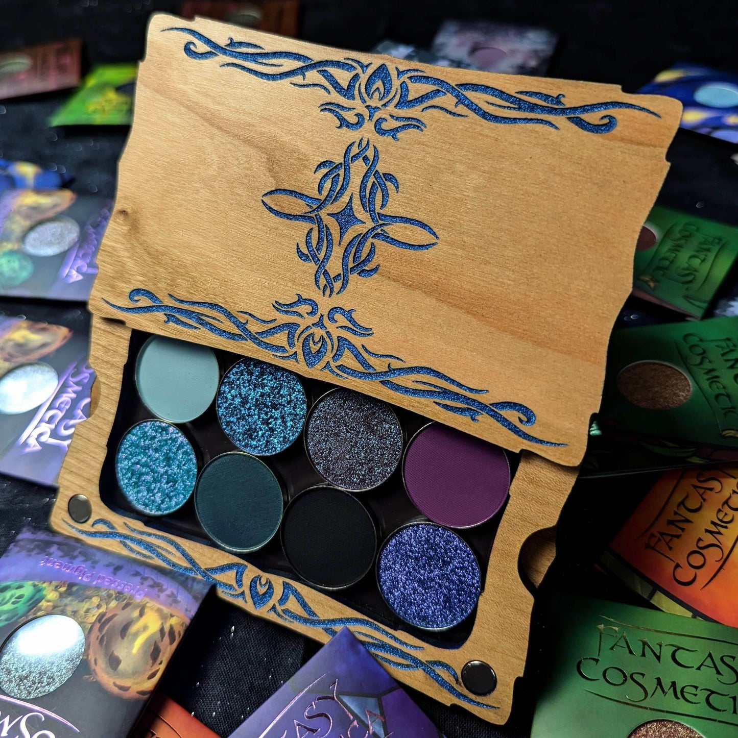 The Palette of Power - Empty Magnetic Palette - 15 Pan - Black