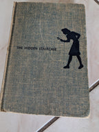 The Hidden Staircase (Nancy Drew, Book 2) - Book by Carolyn Keene First Edition