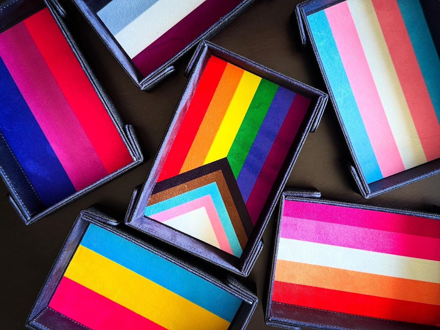 Pride Dice Tray of Folding™ Magnetic - Pansexual