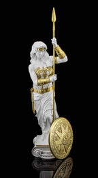 Wonder Woman: Princess of Themyscira Statue - 