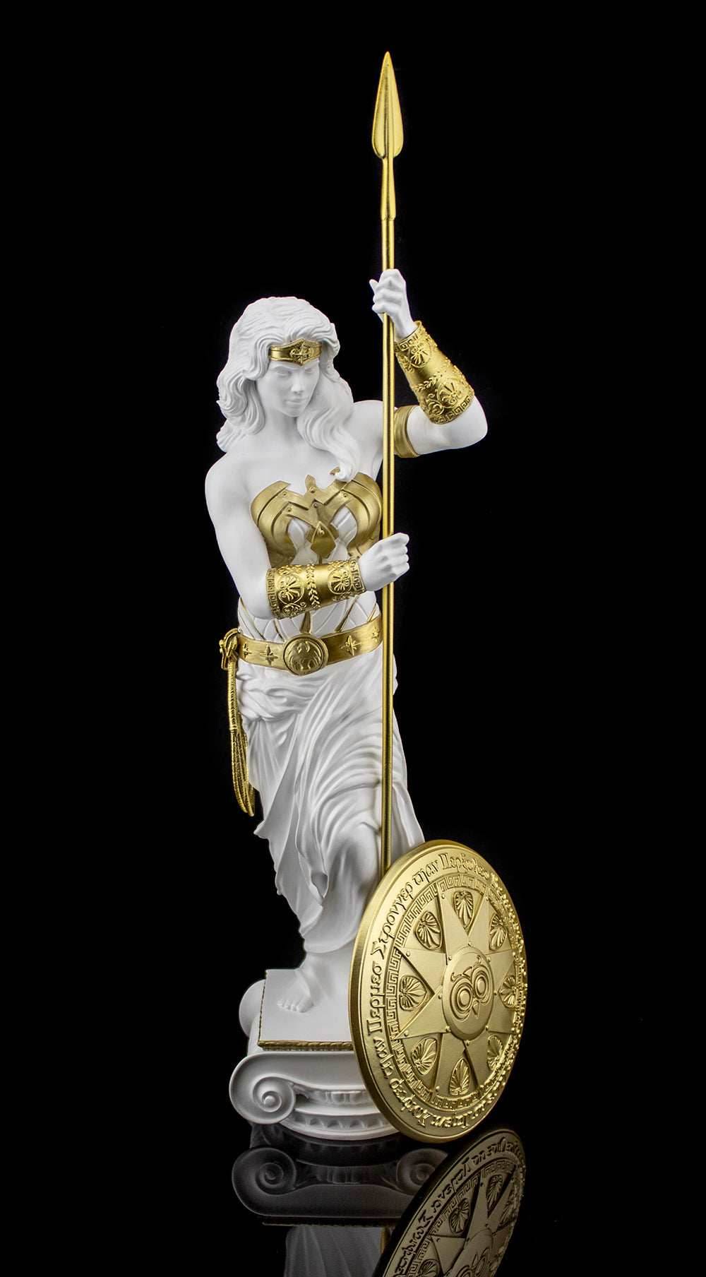 Wonder Woman: Princess of Themyscira Statue - 