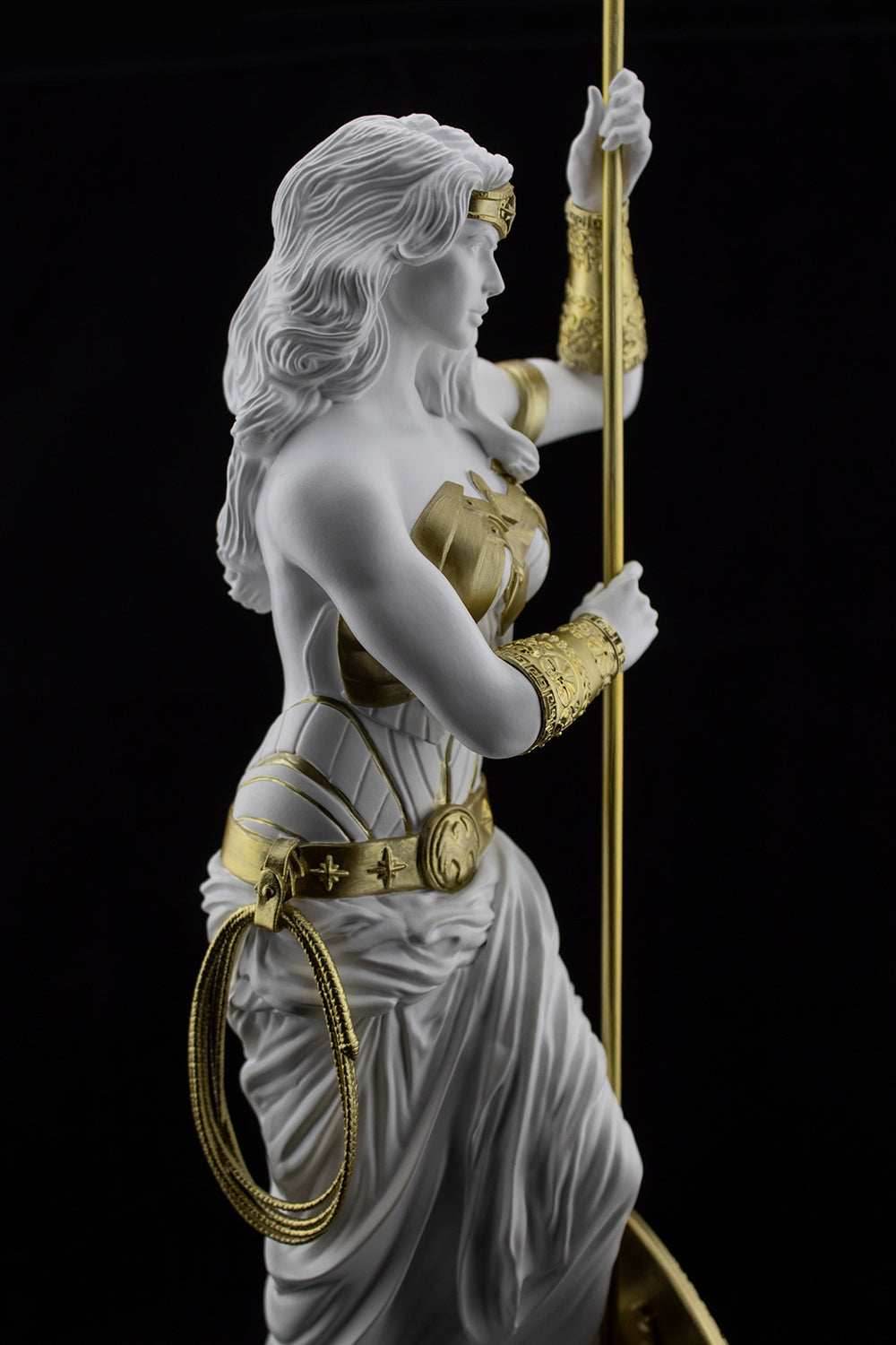 Wonder Woman: Princess of Themyscira Statue - 