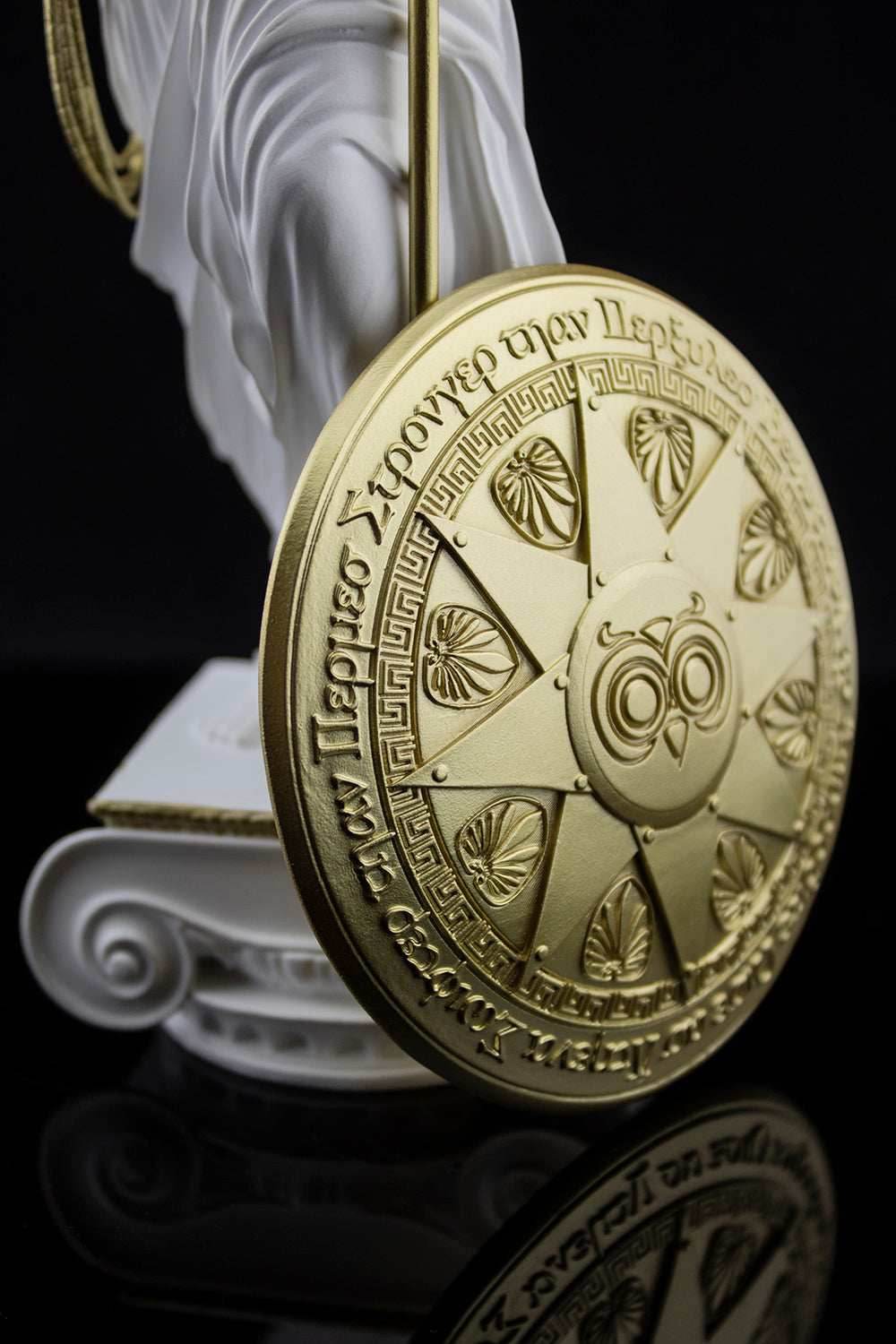 Wonder Woman: Princess of Themyscira Statue - 