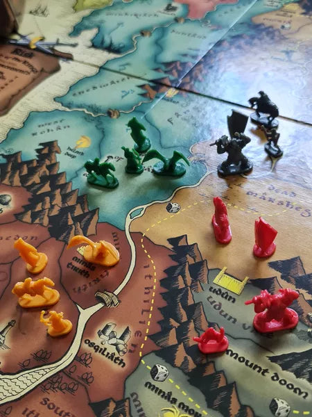 Risk: The Lord of The RIngs Trilogy Edition