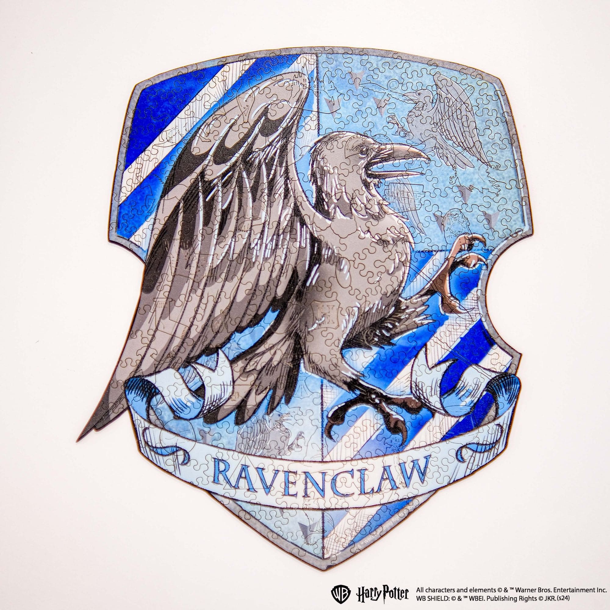Wooden jigsaw puzzle Harry Potter Ravenclaw™ Gameplay