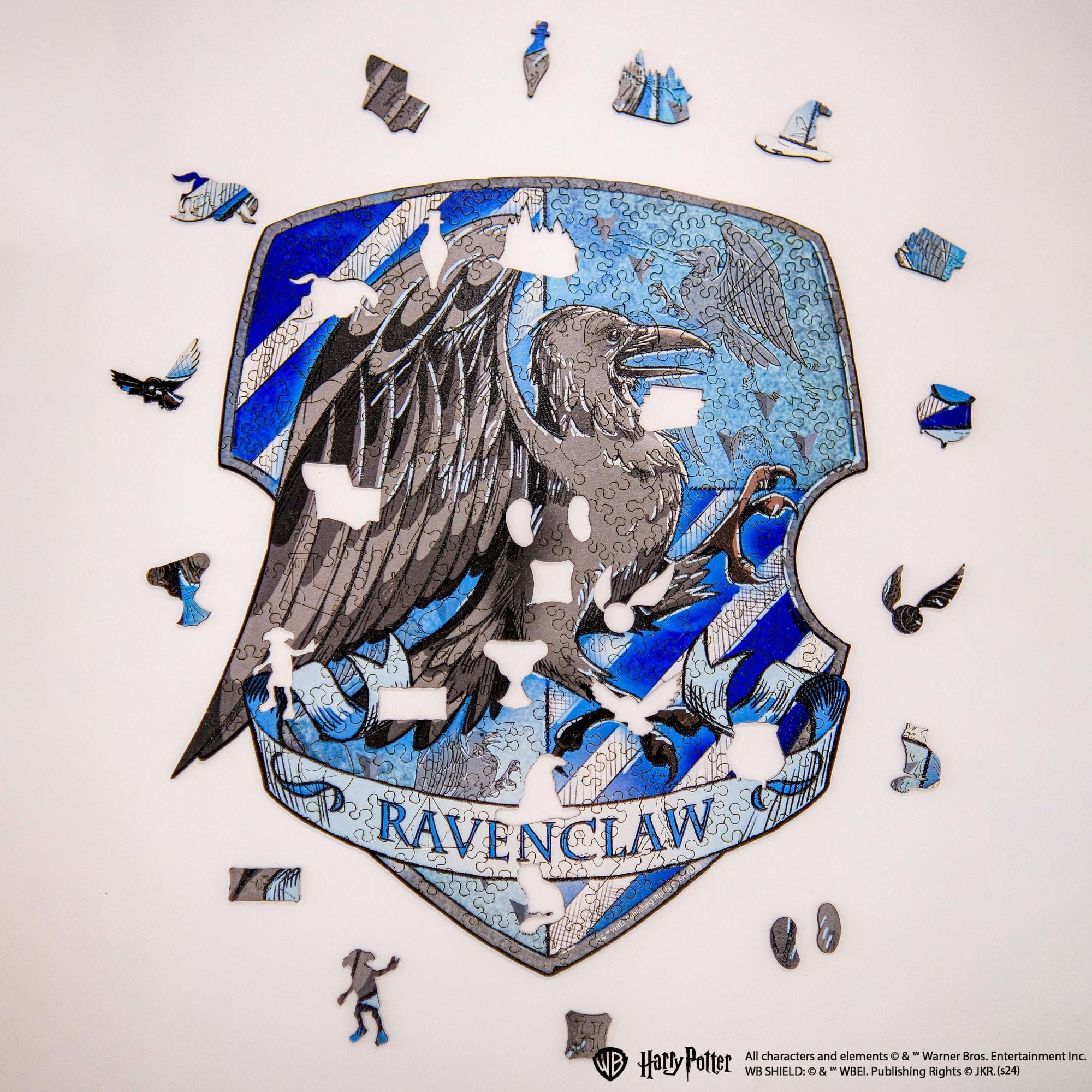 Wooden jigsaw puzzle Harry Potter Ravenclaw™ Gameplay