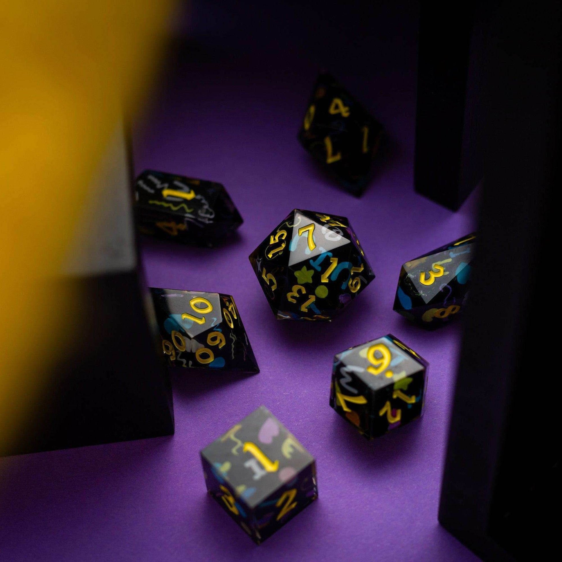 Retro Handmade Resin DND Dice Set - Full Set And Free Dice Box