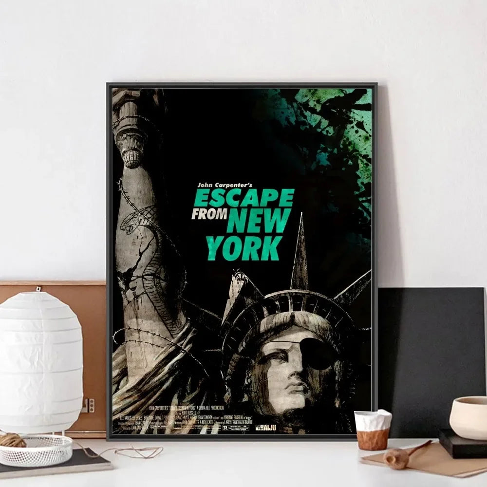 Classic Movie Escape From New York Poster No Framed Poster Kraft Club Bar Paper Vintage Wall Painting Bedroom Study Stickers