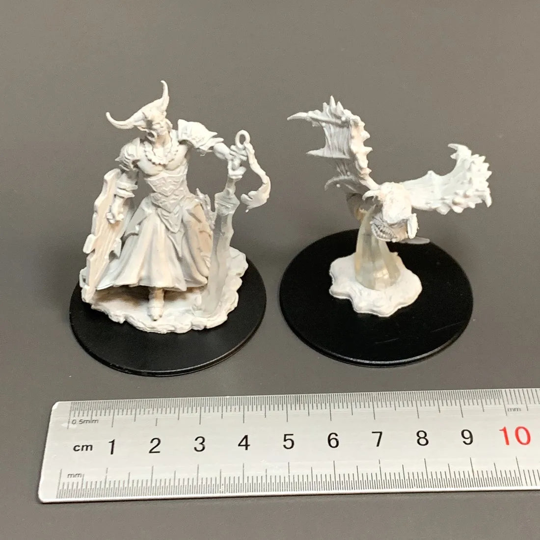 Pathfinder Board Game Wolf Dragon Wizard Bone Golem Zombies Hill Giant Fighter Miniatures Wargame Role Playing Figures Toys