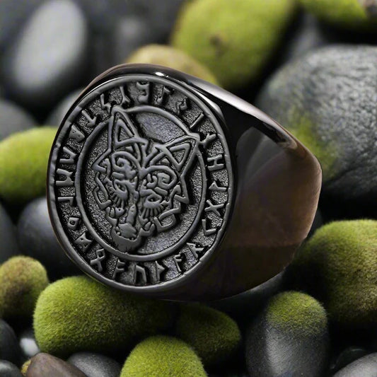 Anneau de loup viking noir avec tête de loup Vegvisir | Runes nordiques