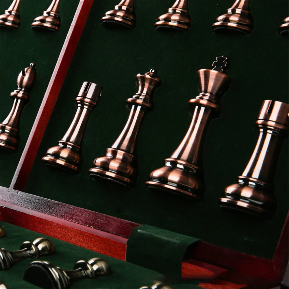 Juegos de mesa de ajedrez de madera de lujo de alta calidad, juego de piezas de ajedrez de Metal de bronce, tablero familiar plegable para niños, 52x52cm