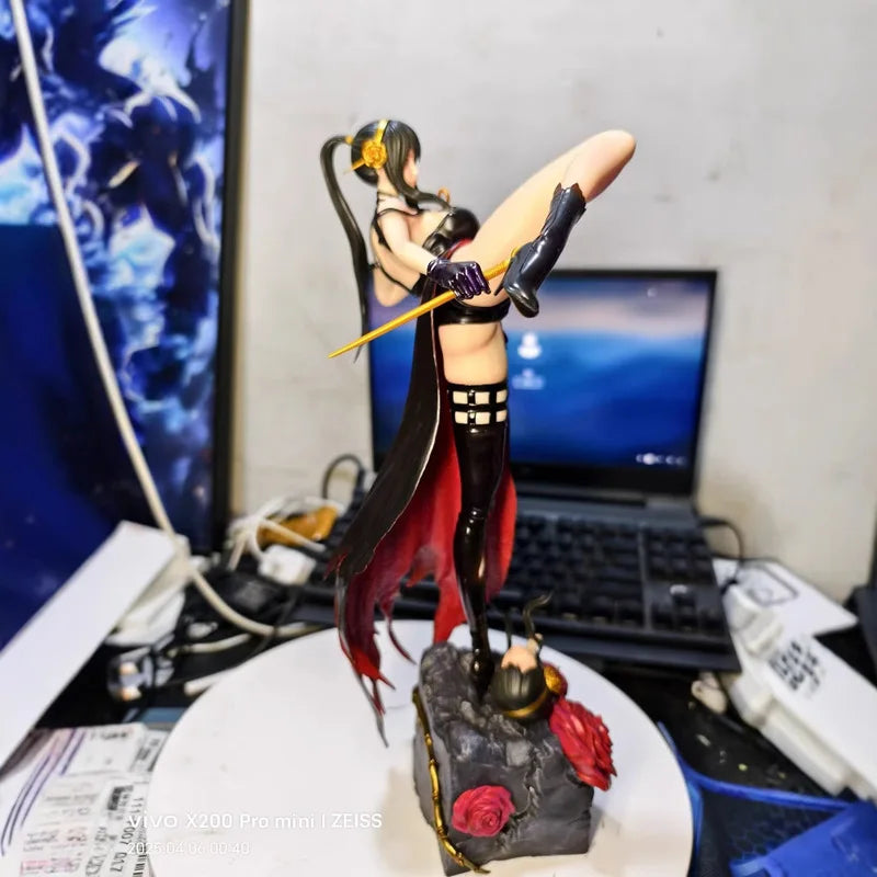 Yor Forger Anime Figurine, Spy × Family Battle PVC Figures Statue 37 CM