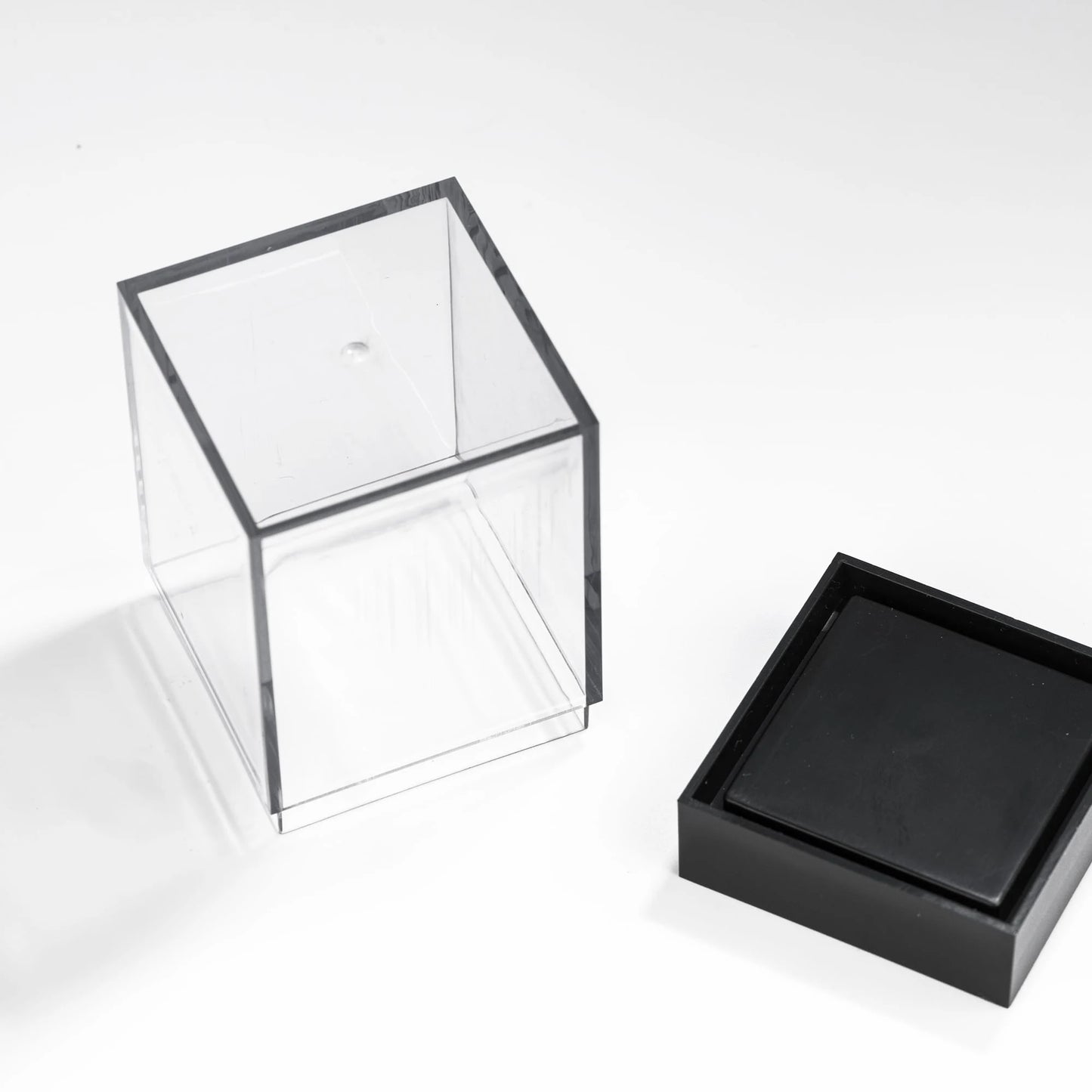 Dice Show Box ,Clear Acrylic Display Case,Black Base Dustproof Protection Model Box,Toy Display Box