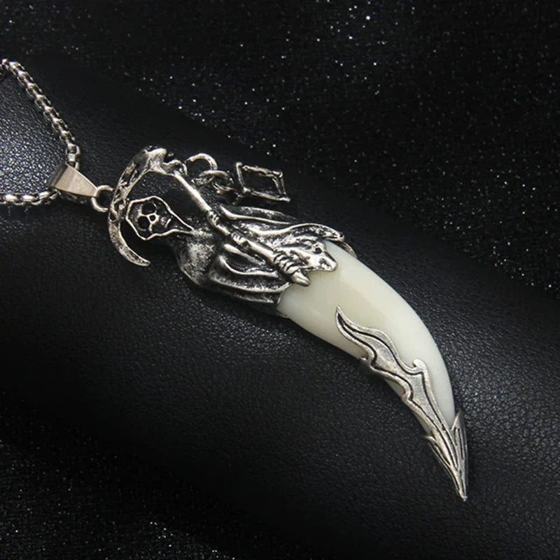 1pcs Creative Men's Necklace Pendant Horror Theme Skeleton Death Reaper Scythe Necklace Halloween Party Accessories