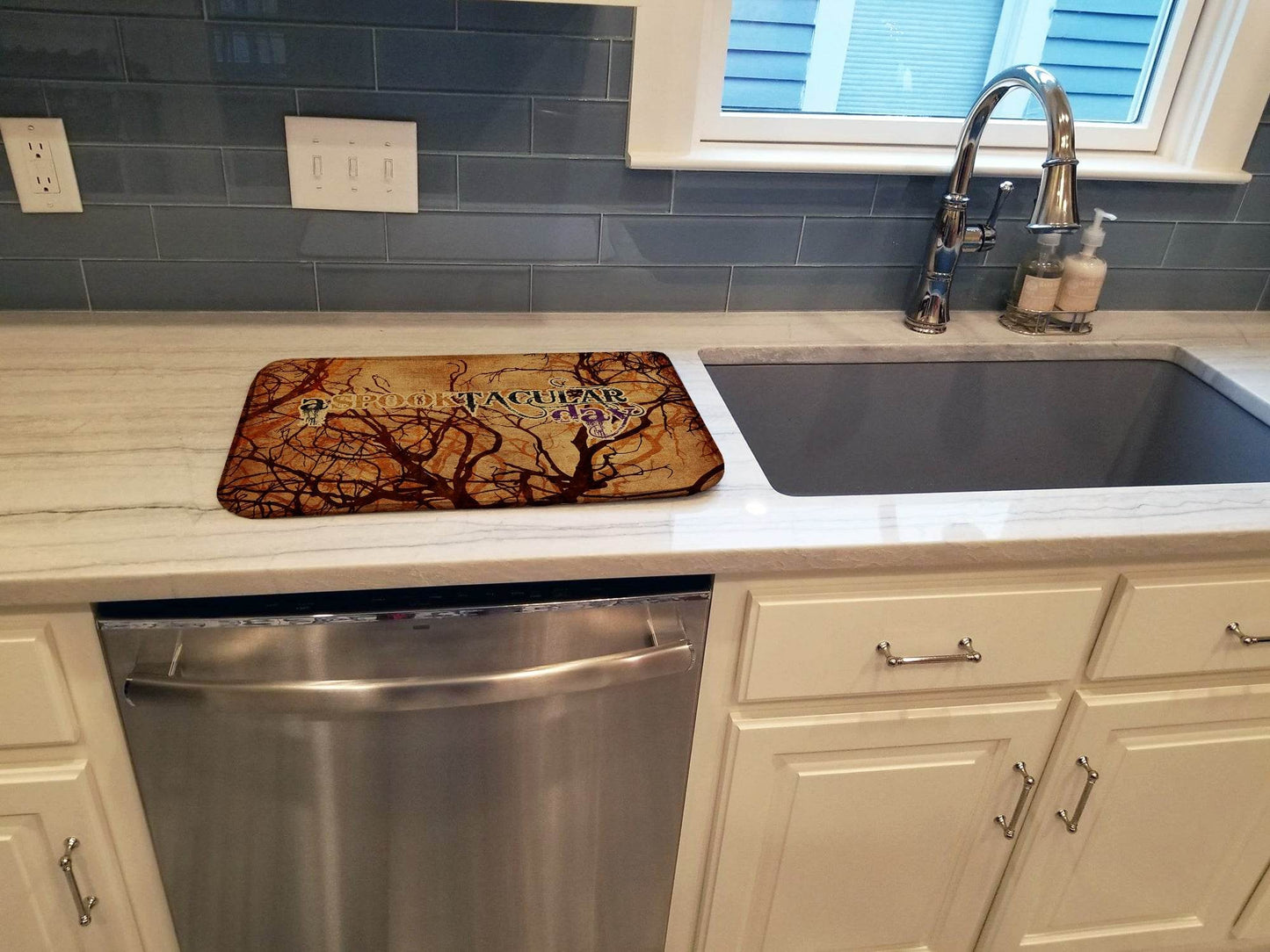 A Spook Tacular Day Halloween Dish Drying Mat SB3016DDM - 