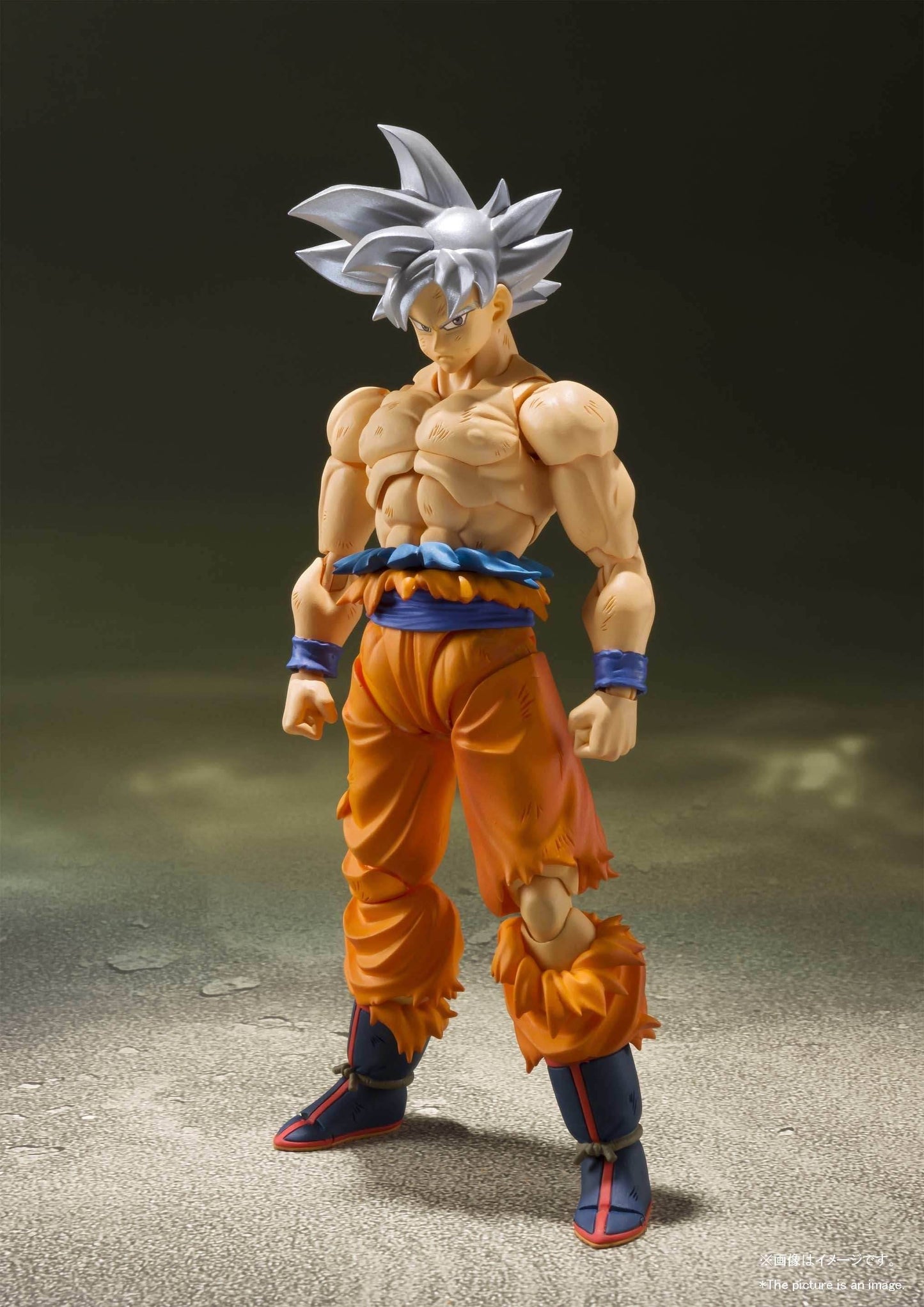 Dragon Ball Z SON GOKU ULTRA INSTINCT S.H.FIGUARTS Action Figure - 