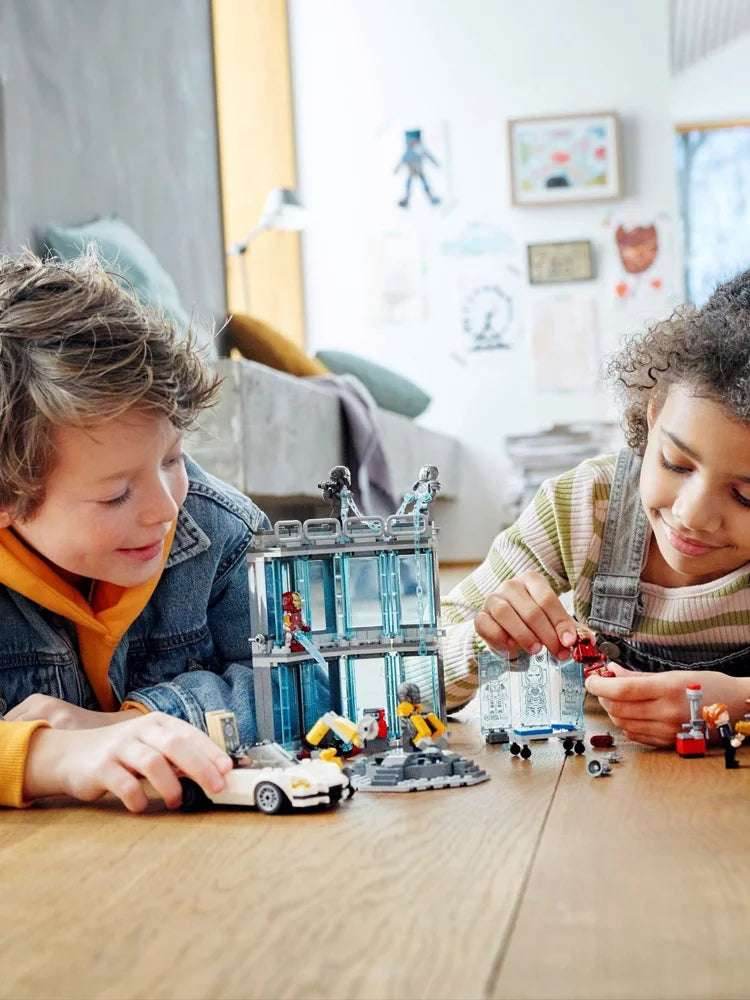 LEGO 76216 Marvel Iron Man Armory Toy Building Set,Avengers Iron Man Pretend Play Toy,Marvel with Suit Minifigures - LEGO76216