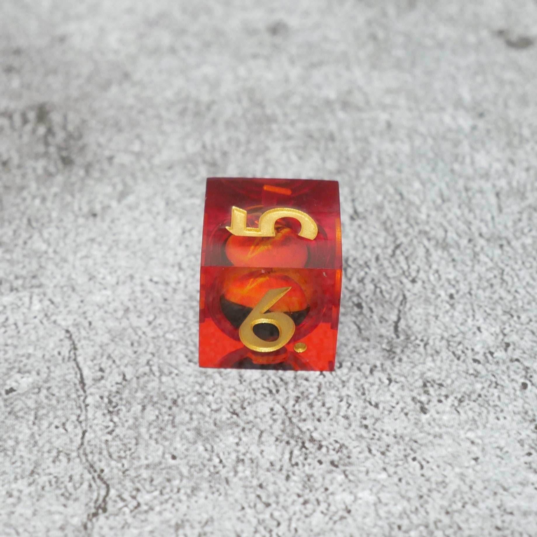 Sauron's Eye | 7 Piece Moving Eye DnD Dice Set | Acrylic RPG Gaming Dice - 