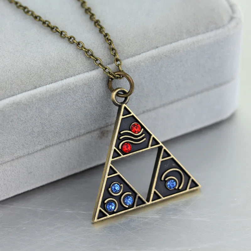 Zeldas Hylian Shield Keychain Breath of The Wild Sheikah Eye Majora's Mask Sword Triforce Symbol Pendant Key Chain Men Jewelry