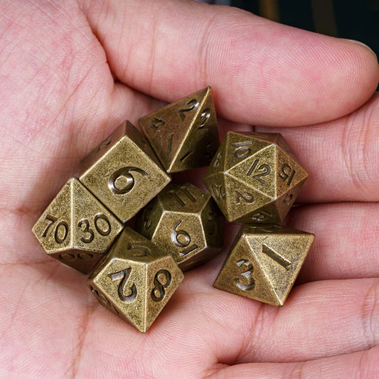 Mini 10mm Metal Game Dice Set 7pcs/set Unique RPG Small Digital Polyhedron Cubes for DND Role Playing Board Games Pathfinder