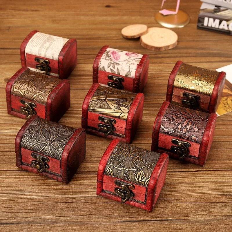1PCS Small Vintage Jewelry Box Wooden Handmade Box With Mini Metal Lock For Storing Jewelry Treasure Pearl