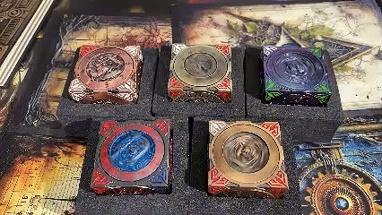 Cool Table Game Dice Spinner: 7-in-1 Metal Solid Cube Six-Sided Circular Spinning Roulette Dice