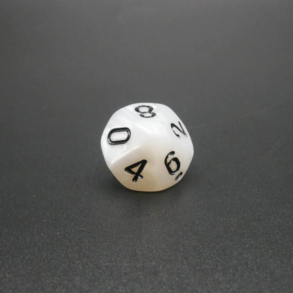 Snowy Owl - 7 Piece DnD Dice Set | Acrylic RPG Gaming Dice - 