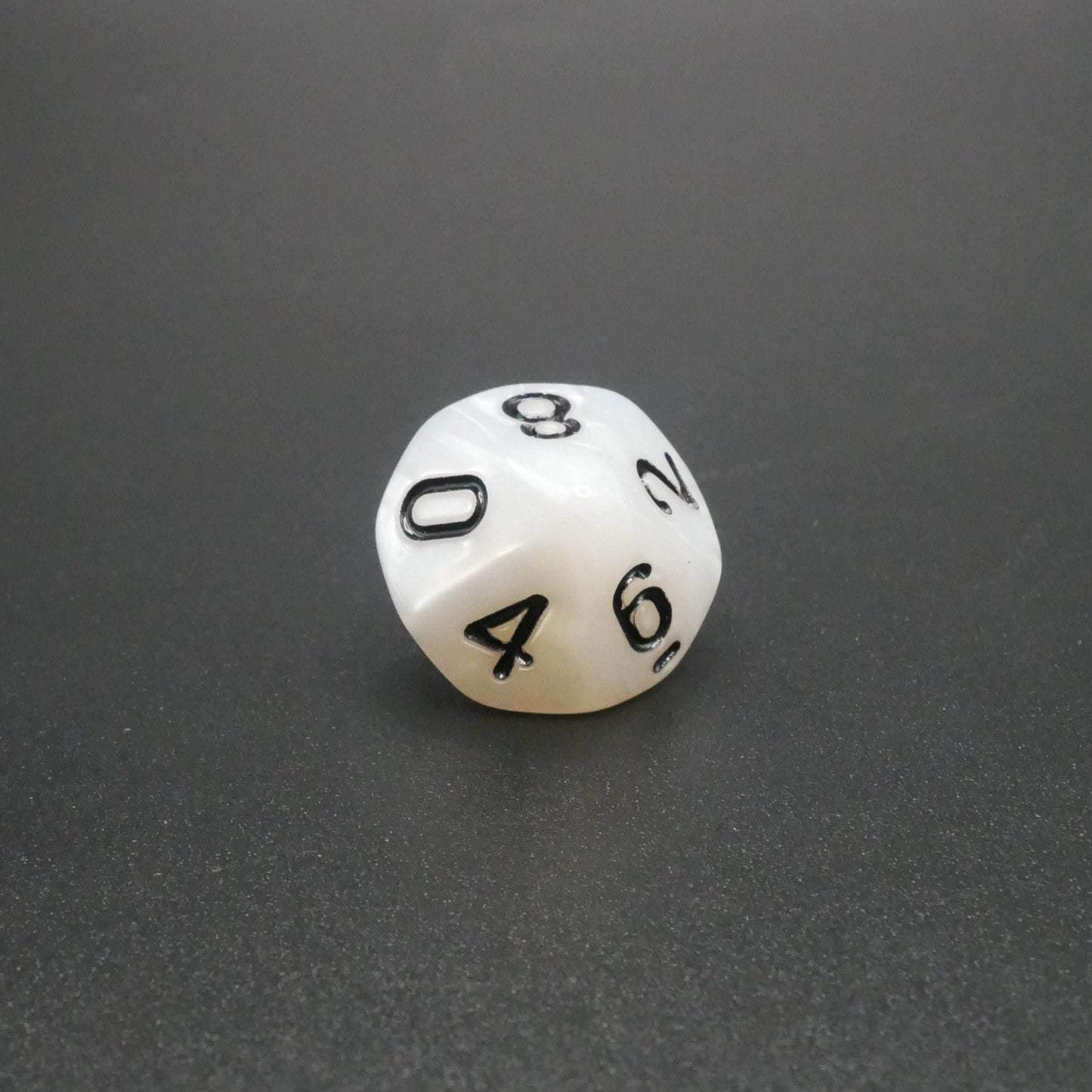 Snowy Owl - 7 Piece DnD Dice Set | Acrylic RPG Gaming Dice - 