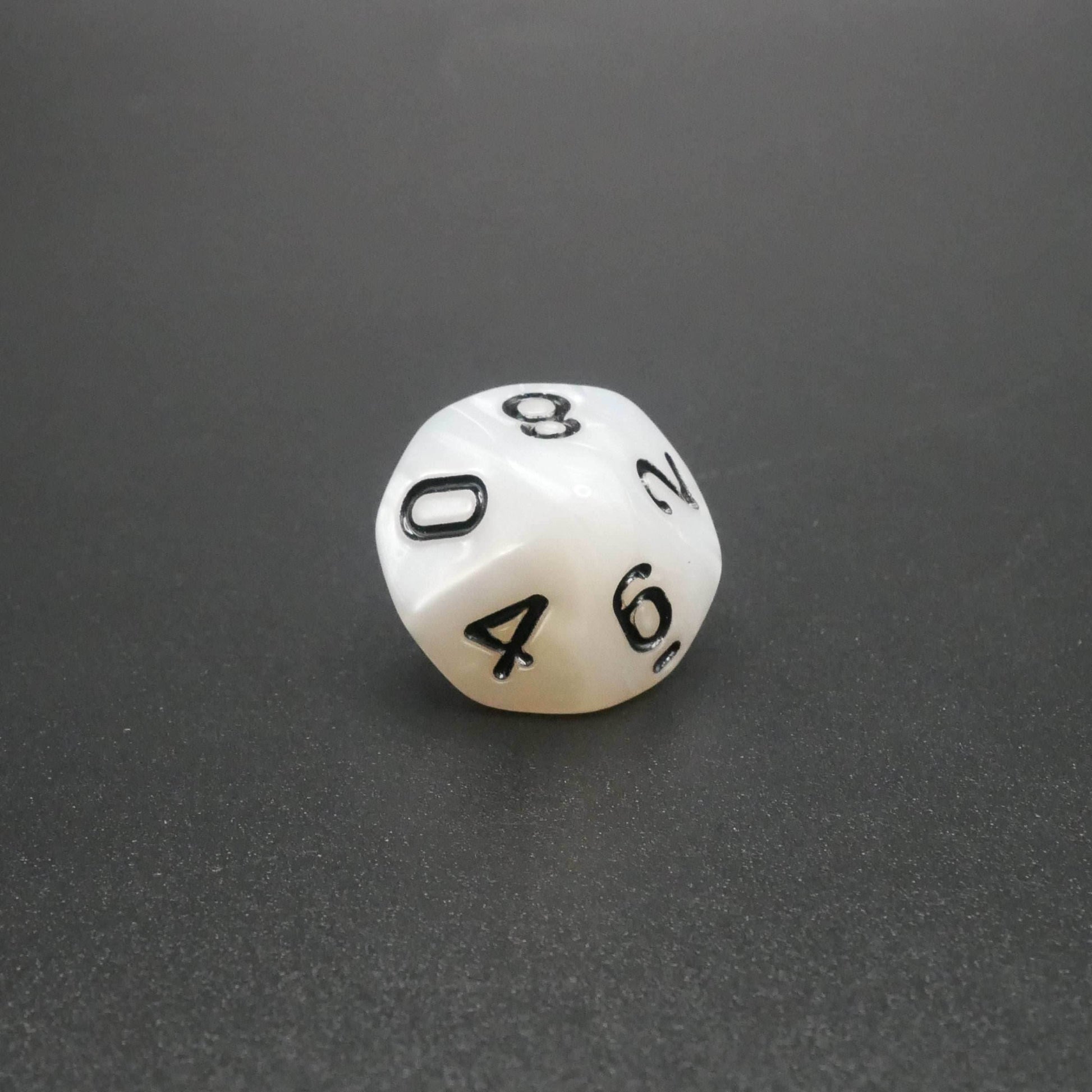 Snowy Owl - 7 Piece DnD Dice Set | Acrylic RPG Gaming Dice - 