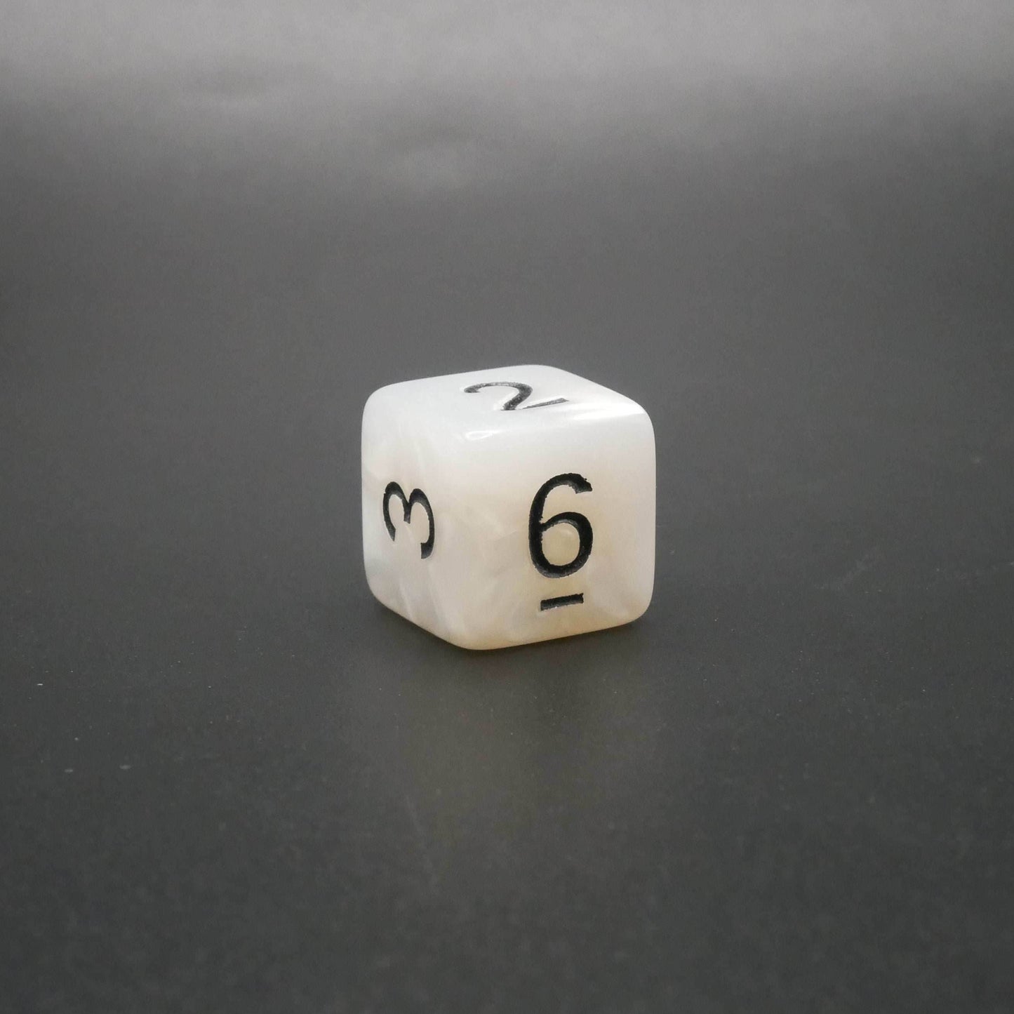 Snowy Owl - 7 Piece DnD Dice Set | Acrylic RPG Gaming Dice - 