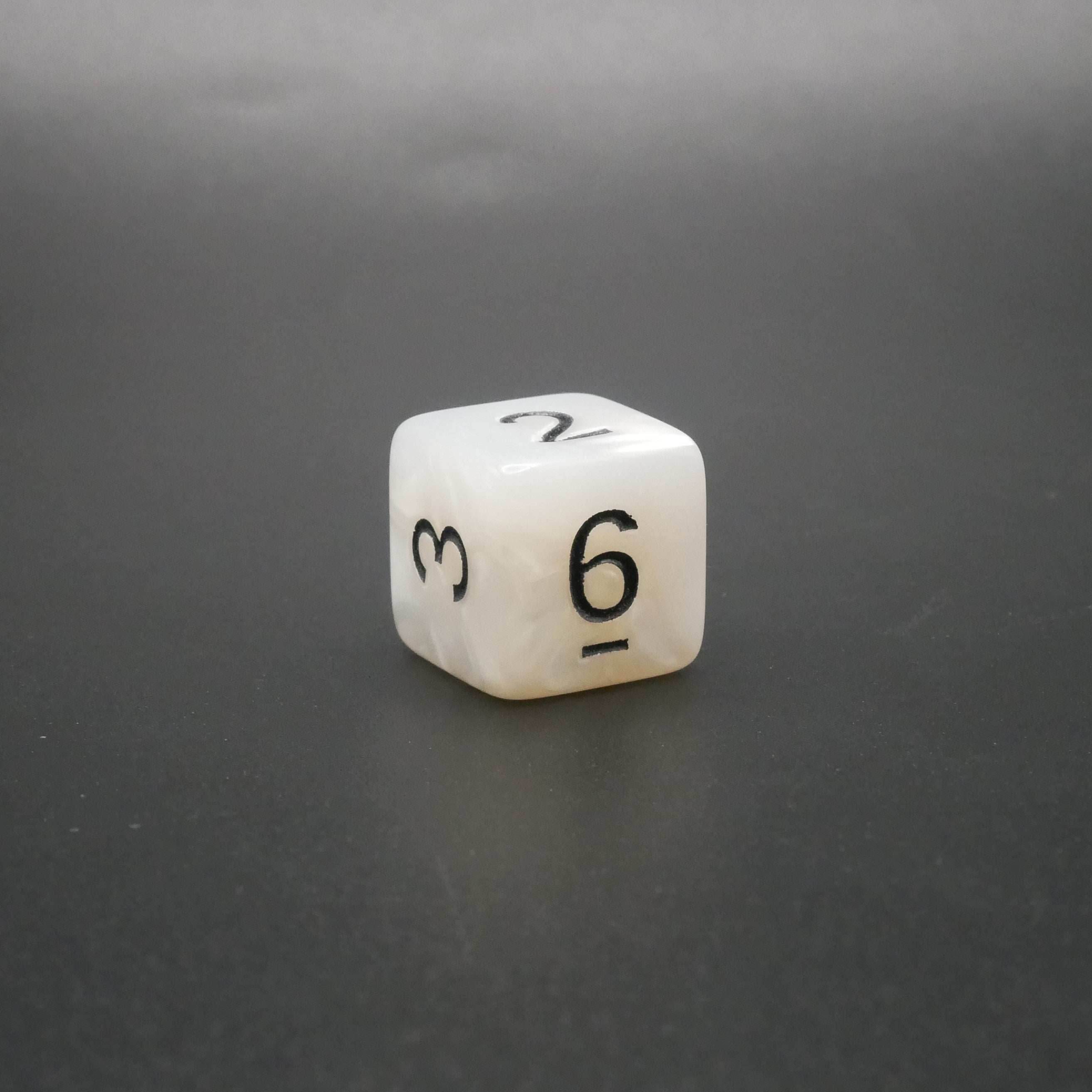 Snowy Owl - 7 Piece DnD Dice Set | Acrylic RPG Gaming Dice - 