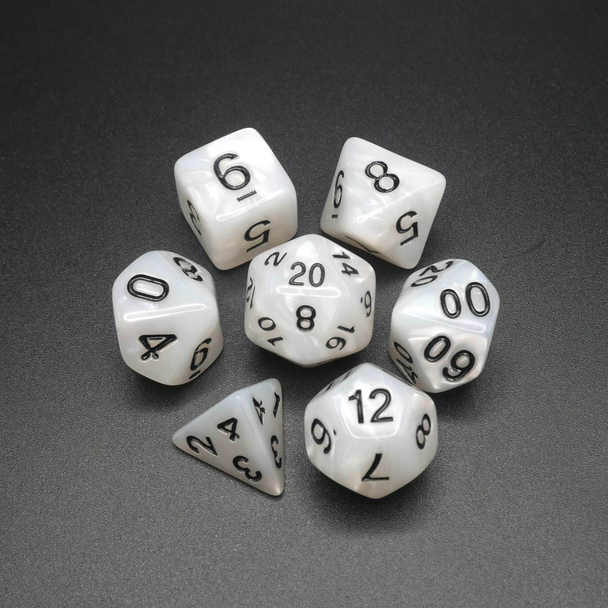 Snowy Owl - 7 Piece DnD Dice Set | Acrylic RPG Gaming Dice - 