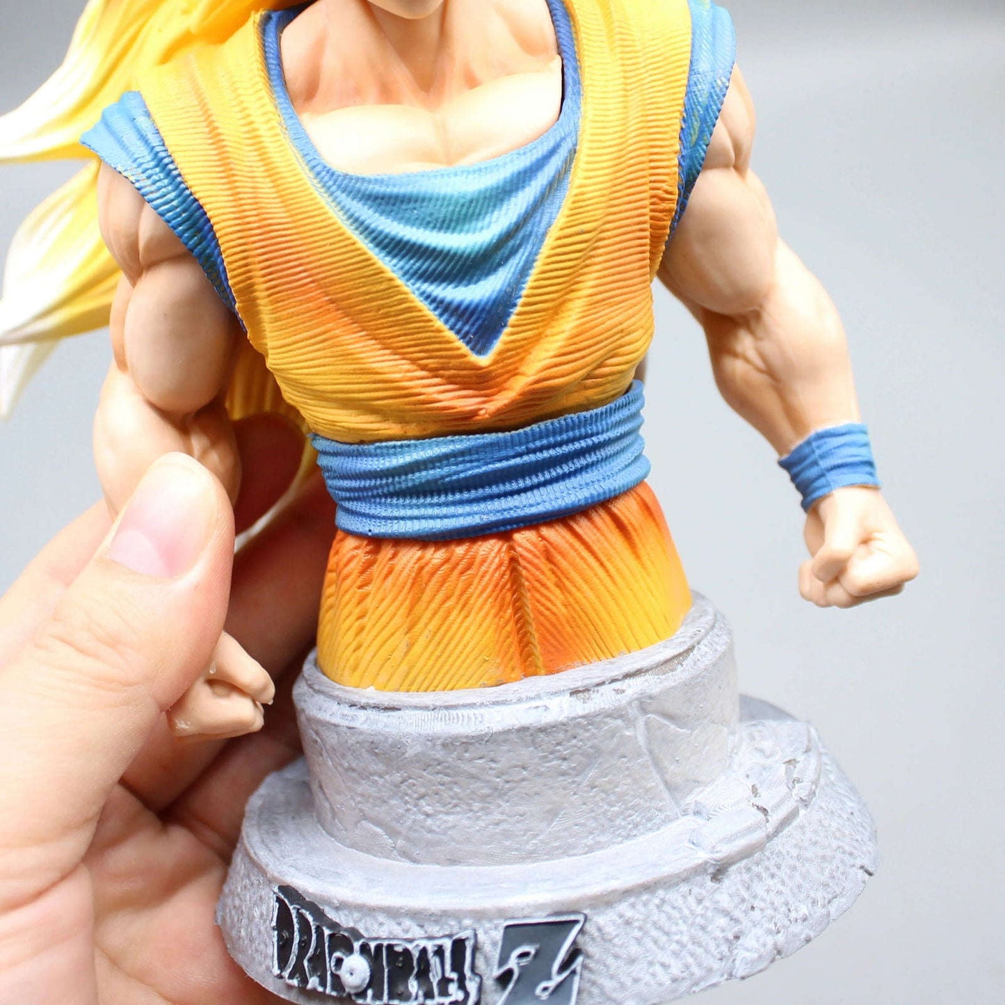 Son Goku Super Saiyan 3 Half Bust Anime Figure, Dragon Ball Z Figurines PVC Statue Collection 20 cm