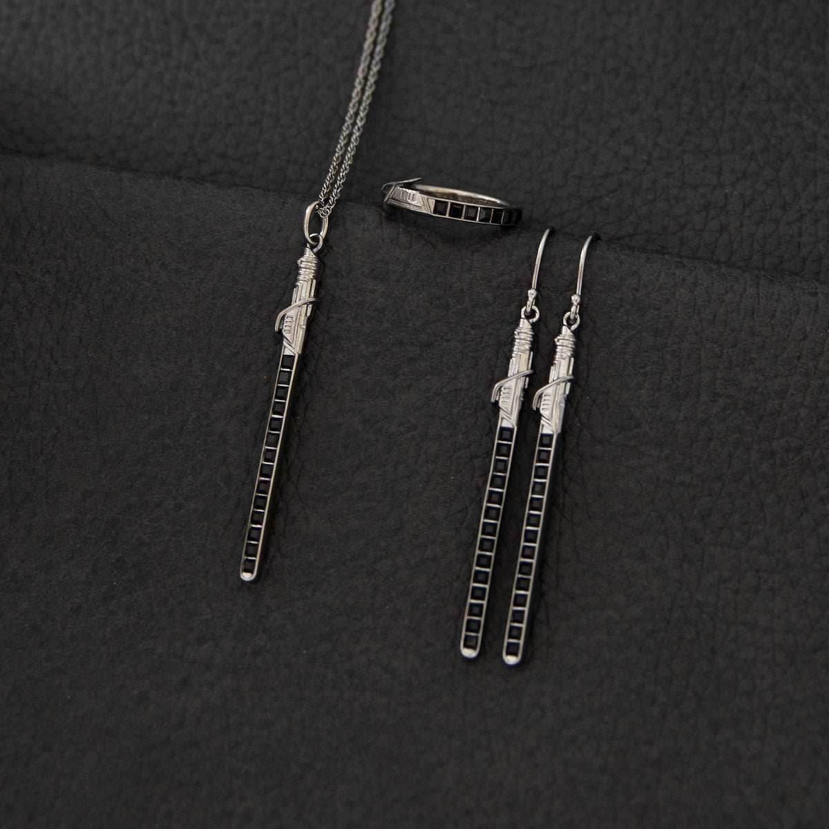 Star Wars X RockLove Darksaber Crystal Lightsaber Necklace - 