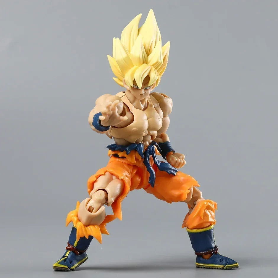 Super Saiyan Goku Posable Action Figure, Anime Dragon Ball Z Figurines PVC Articulated Collectible 16.5 cm
