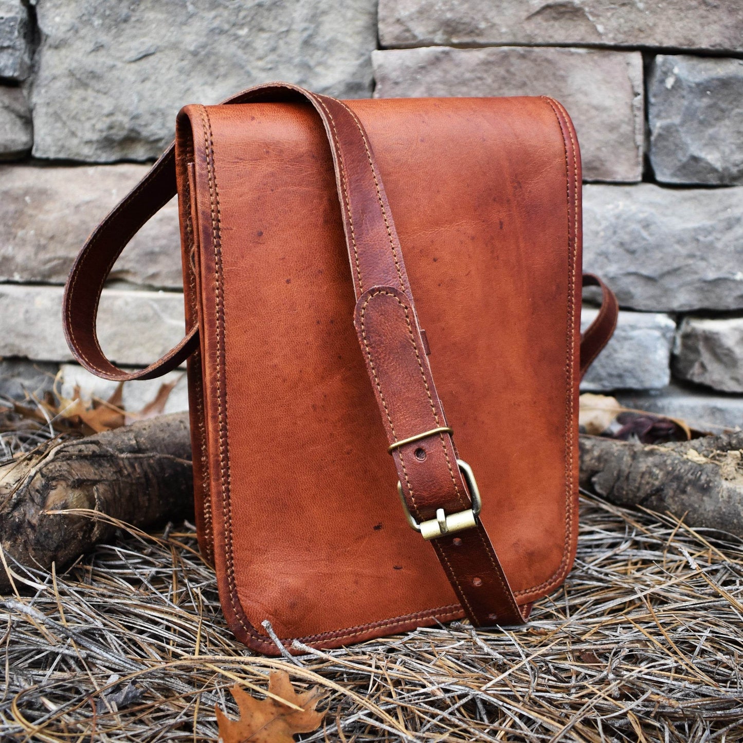 The Pathfinder Leather Flap Satchel - Medium - 
