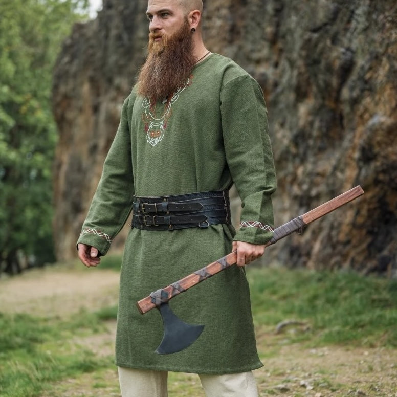 Túnica vikinga verde con bordado de lobo Fenrir | Manga larga