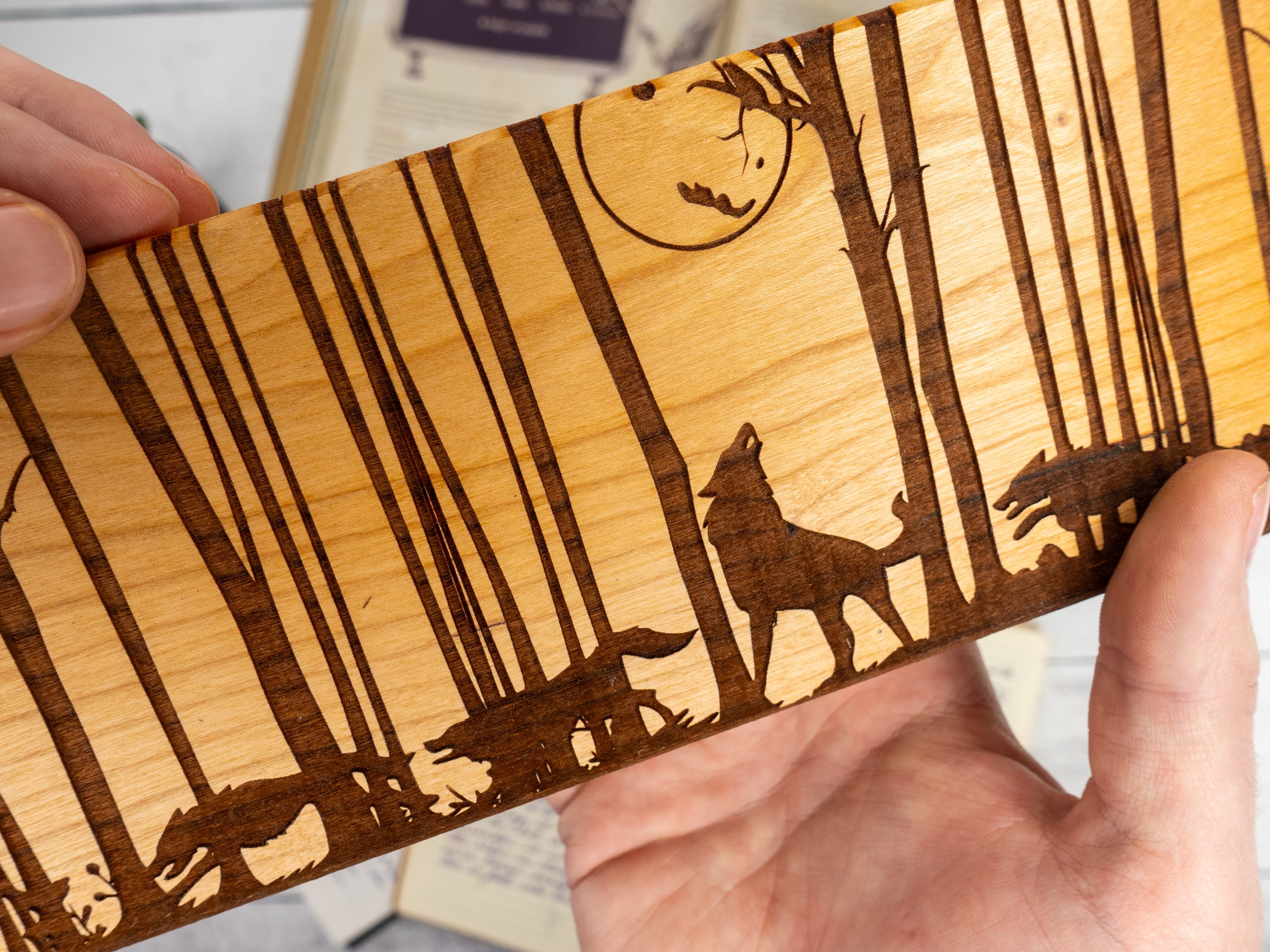 Wolf Pack | Engraved Dual Hex Dice Vault