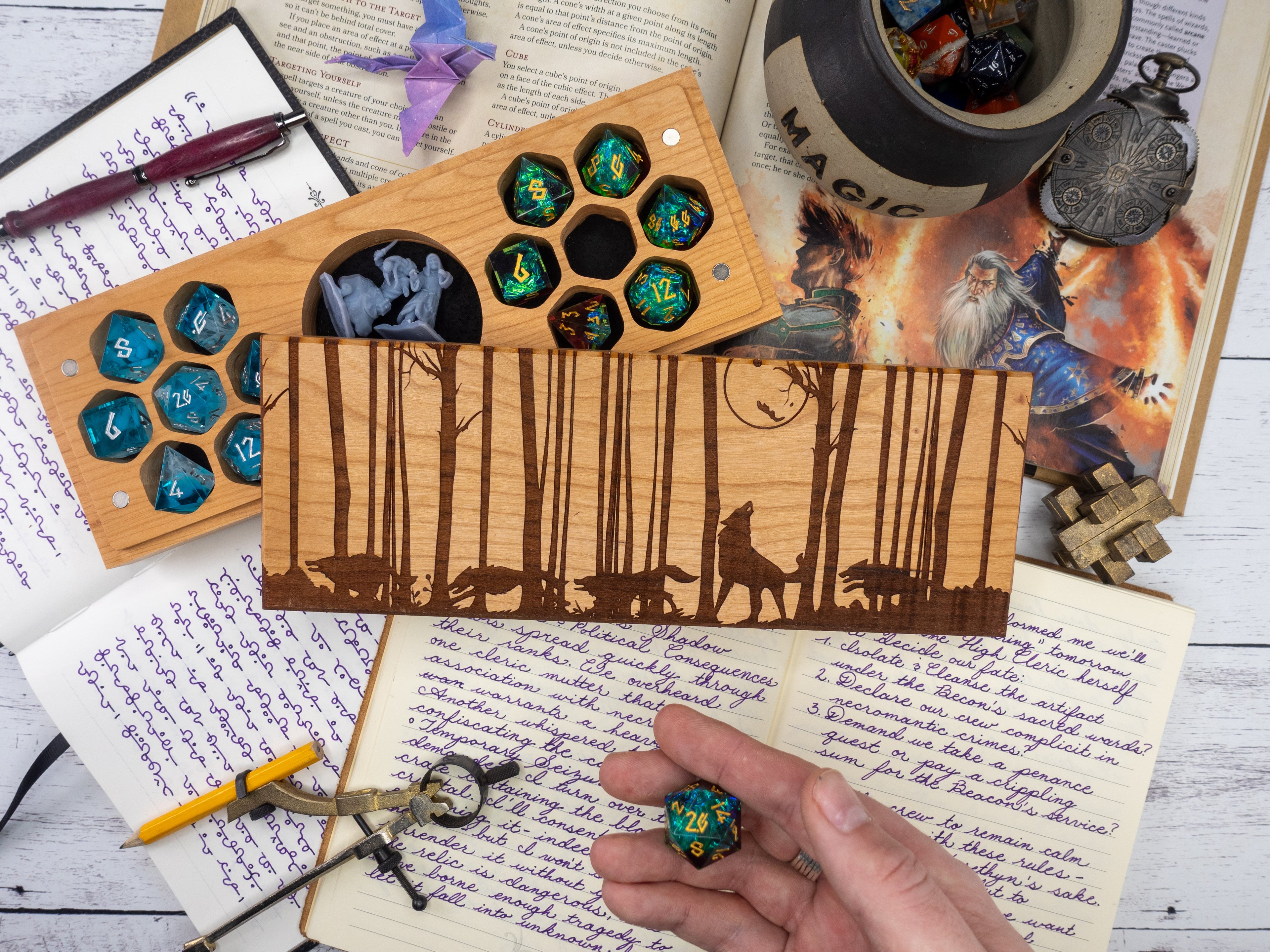 Wolf Pack | Engraved Dual Hex Dice Vault