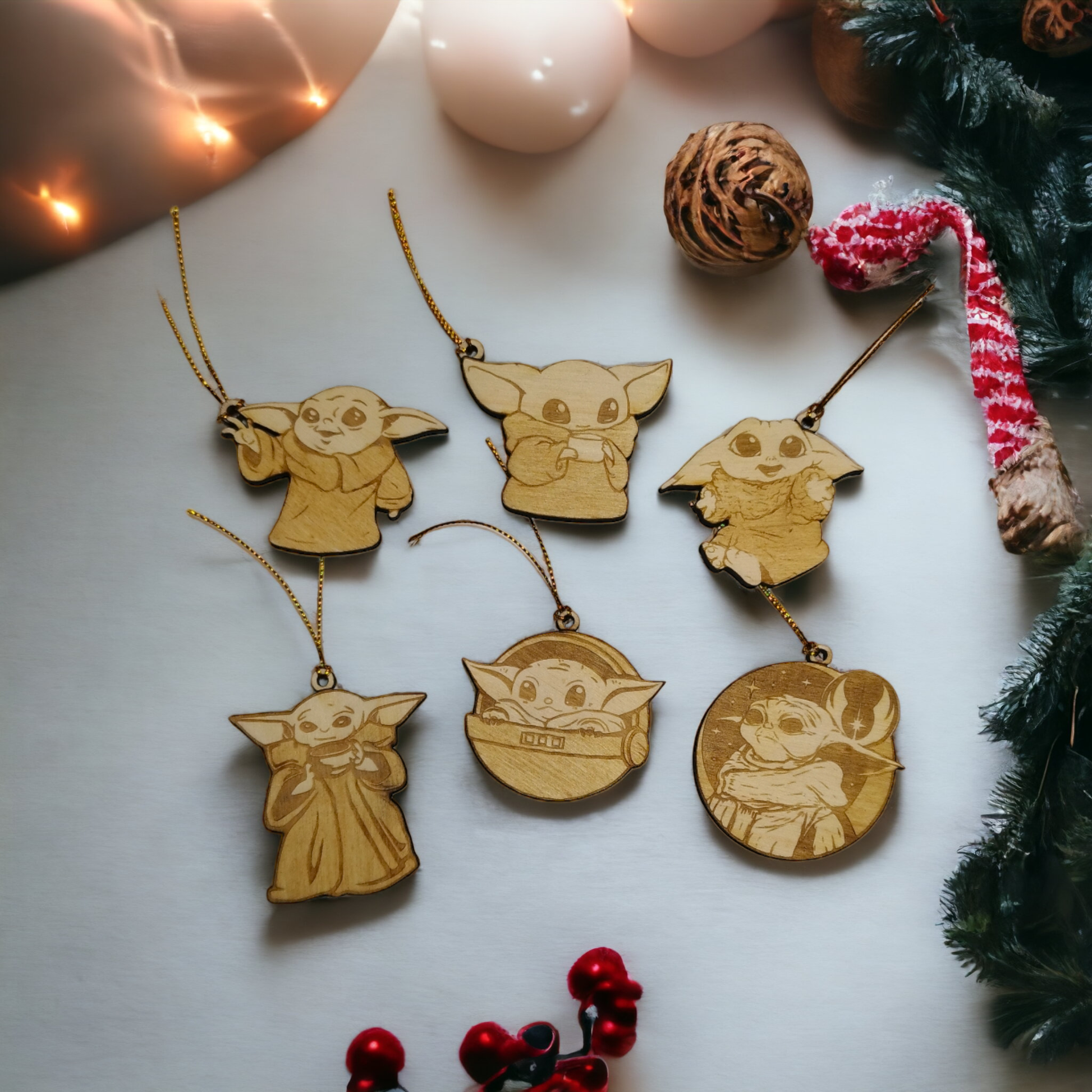 Set of 6 Baby Yoda Ornaments Wooden Coasters - Handmade Gift - Housewarming - Wood Kitchenware