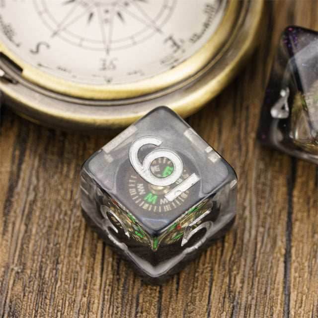 Compass Dice 7-Dice Set Clear w/ Moving Compass Inside Glitter Base Dnd - 