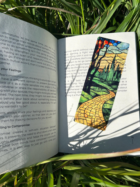 Wizard of Oz Bookmark – Handmade Oz Bookmark, Dorothy and Toto, Classic Movie Gift, Fantasy Book Lover Bookmark, Wizard of Oz Collectible