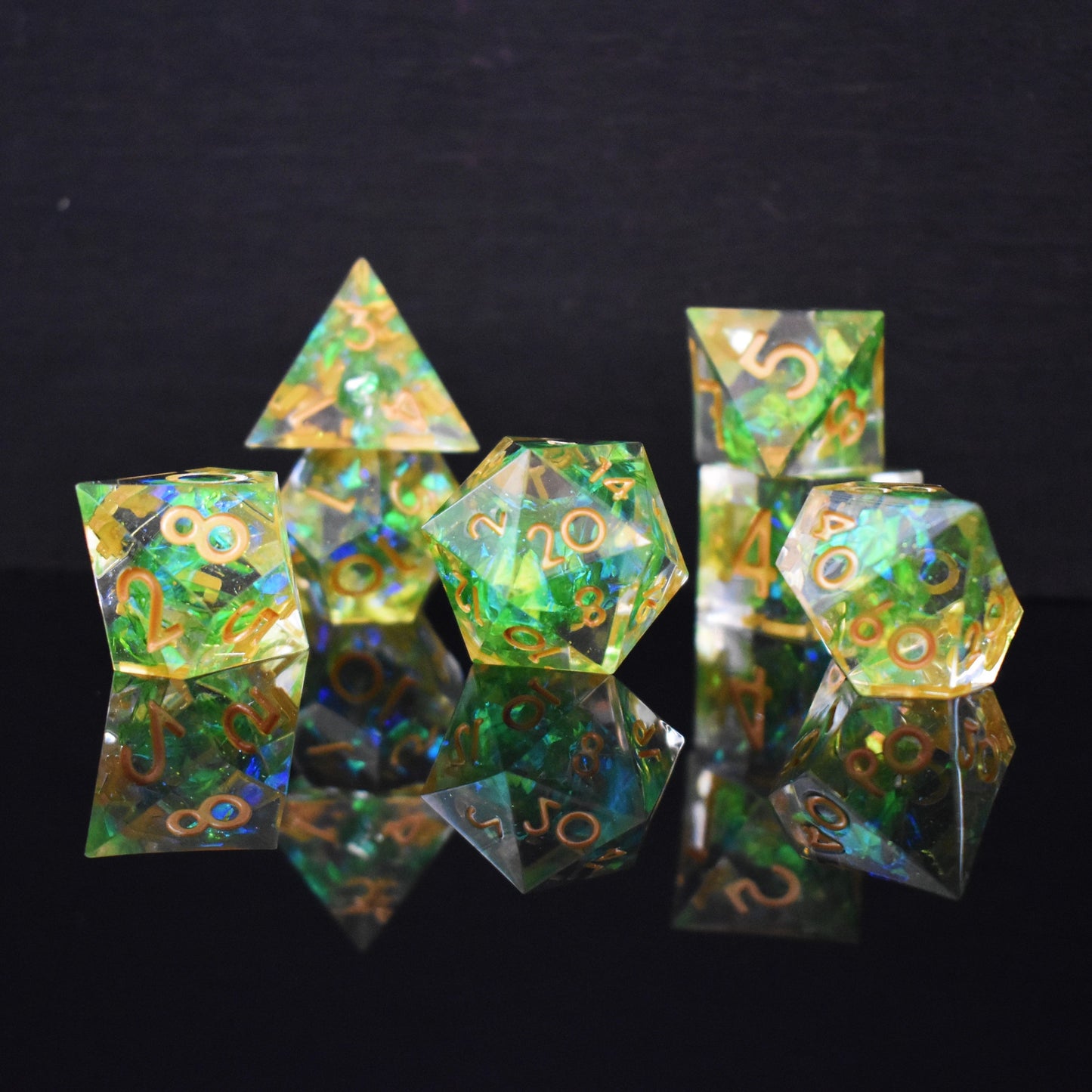 Acid Arrow Sharp-Edged Resin Dice Set