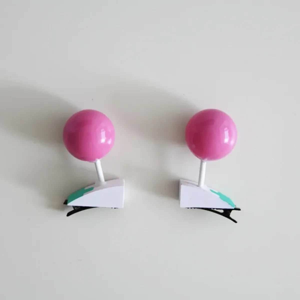 Saiki Kusuo Cosplay Wig – Pink Wig with Hairpins & Green Glasses Set - Wig and Hairpins / One Size