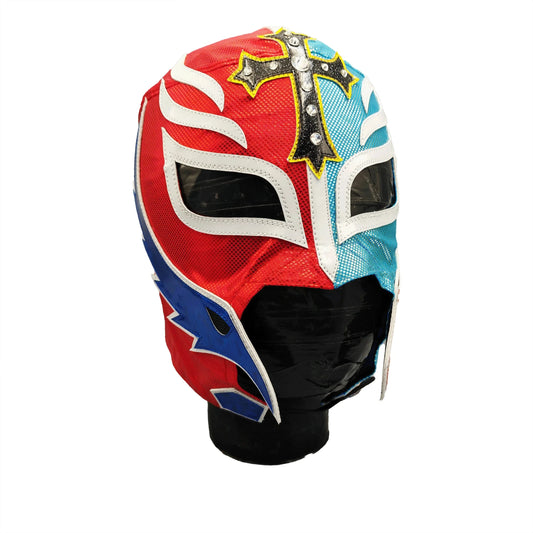 Authentic Design: Crafted with meticulous attention to detail, this wrestling mask captures the essence of your favorite grapple