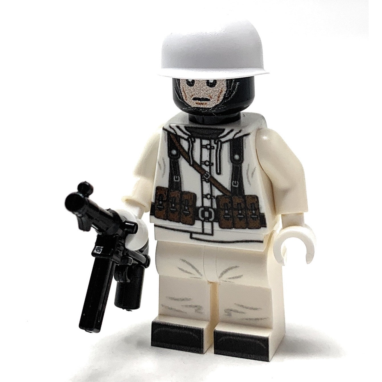 B3 Customs German WW2 Winter Soldier w/ MP40 Military Minifig