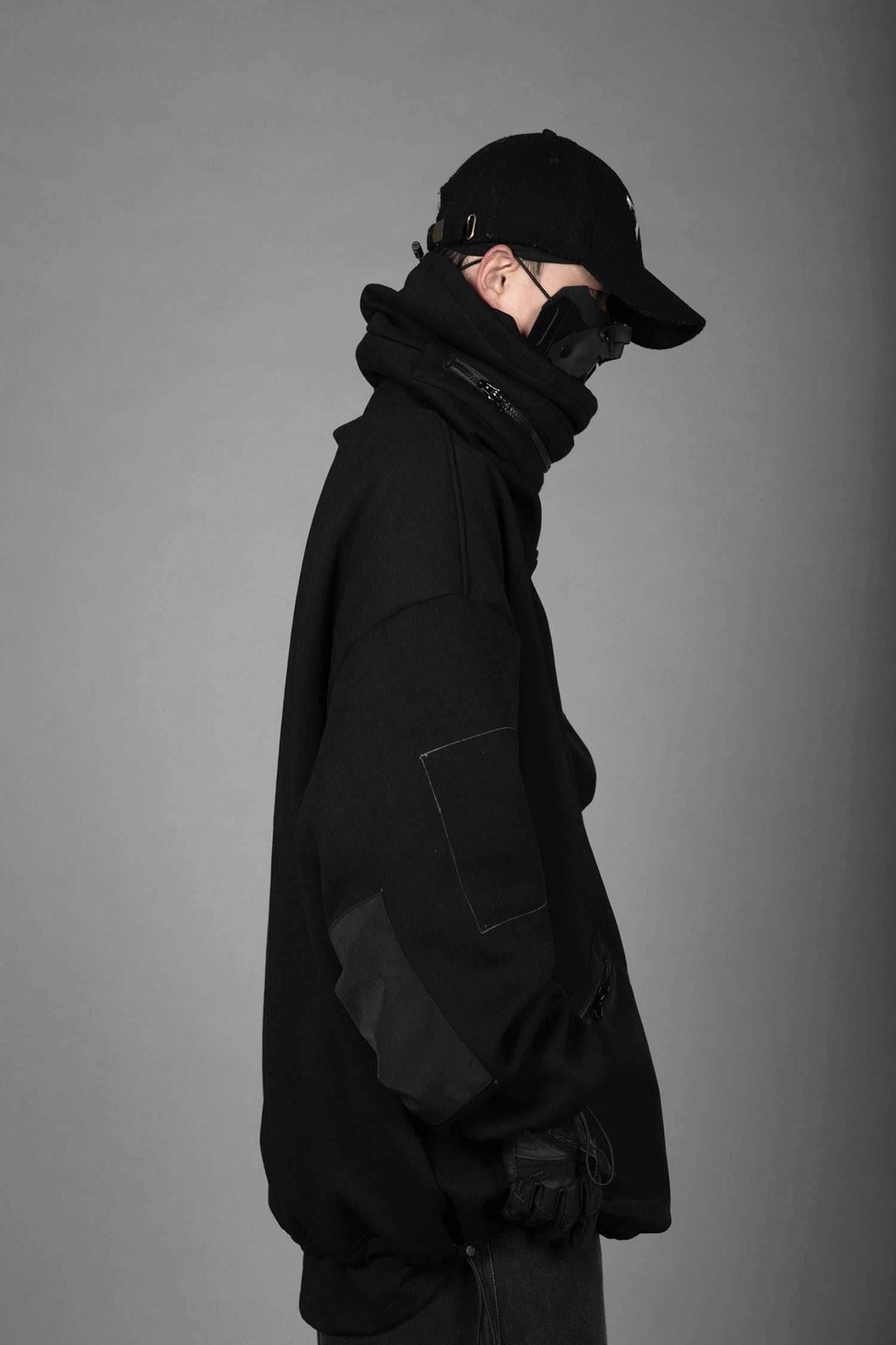 HiH33 Black Utility Hoodie - Black / M