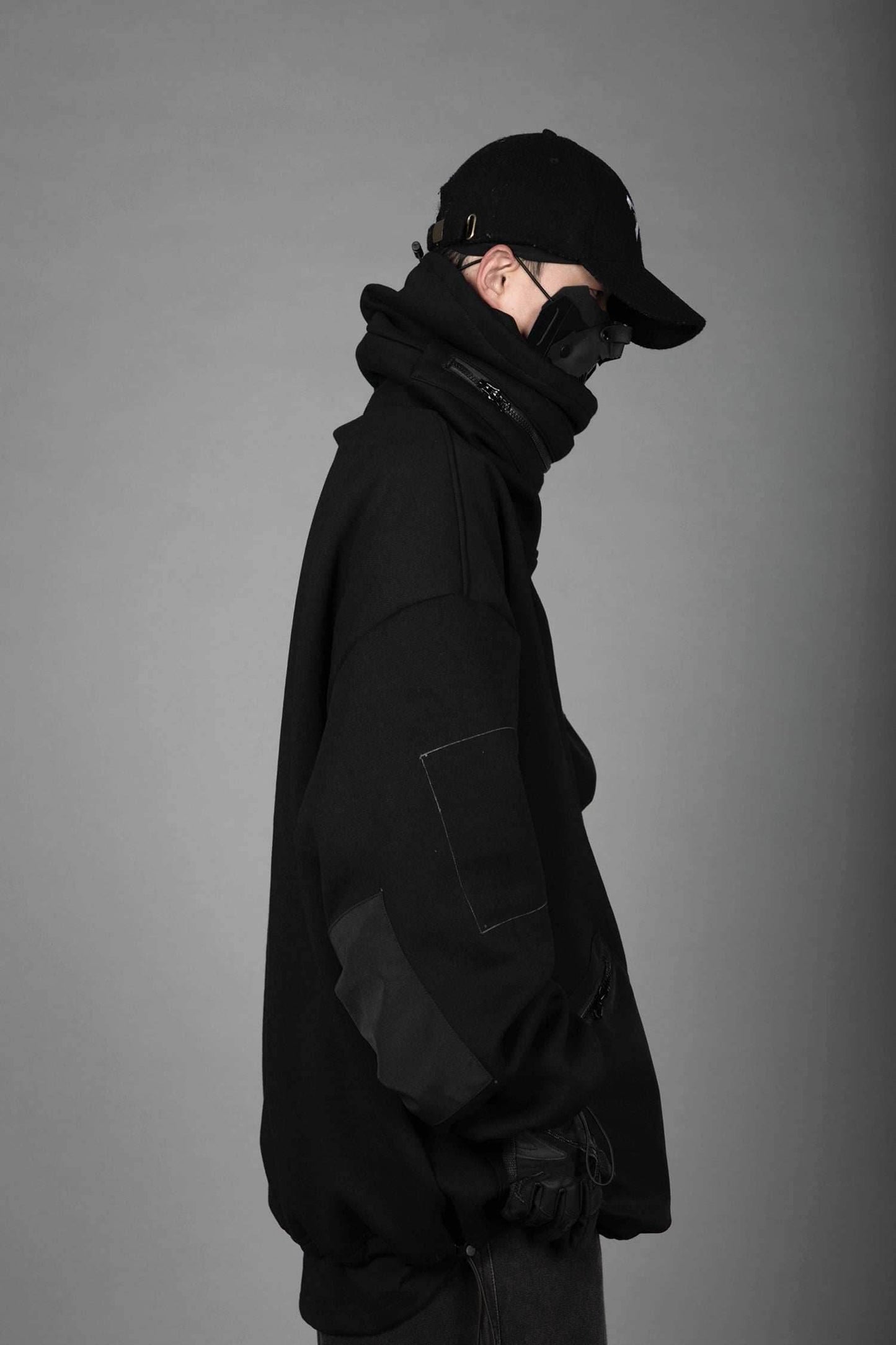 HiH33 Black Utility Hoodie - Black / M